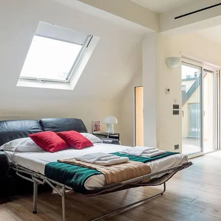 The Best Rent - Penthouse With Terrace In شقة ميلان